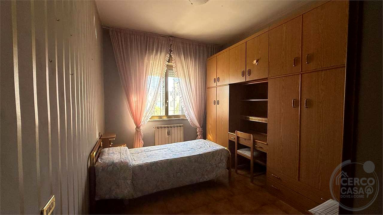 TODI - PANTALLA - APPARTAMENTO AL PIANO PRIMO E SECONDO