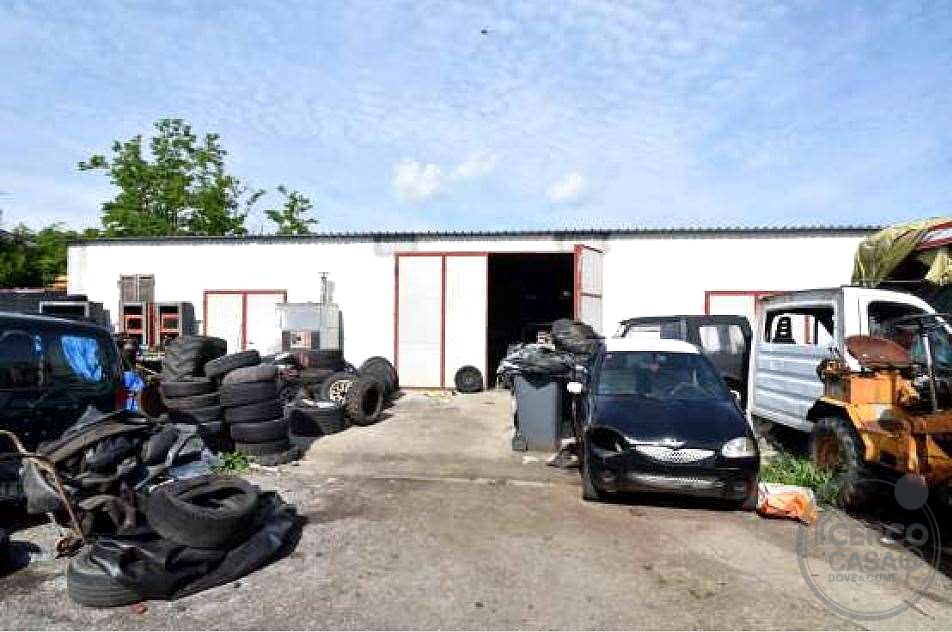 Commerciale a Preci