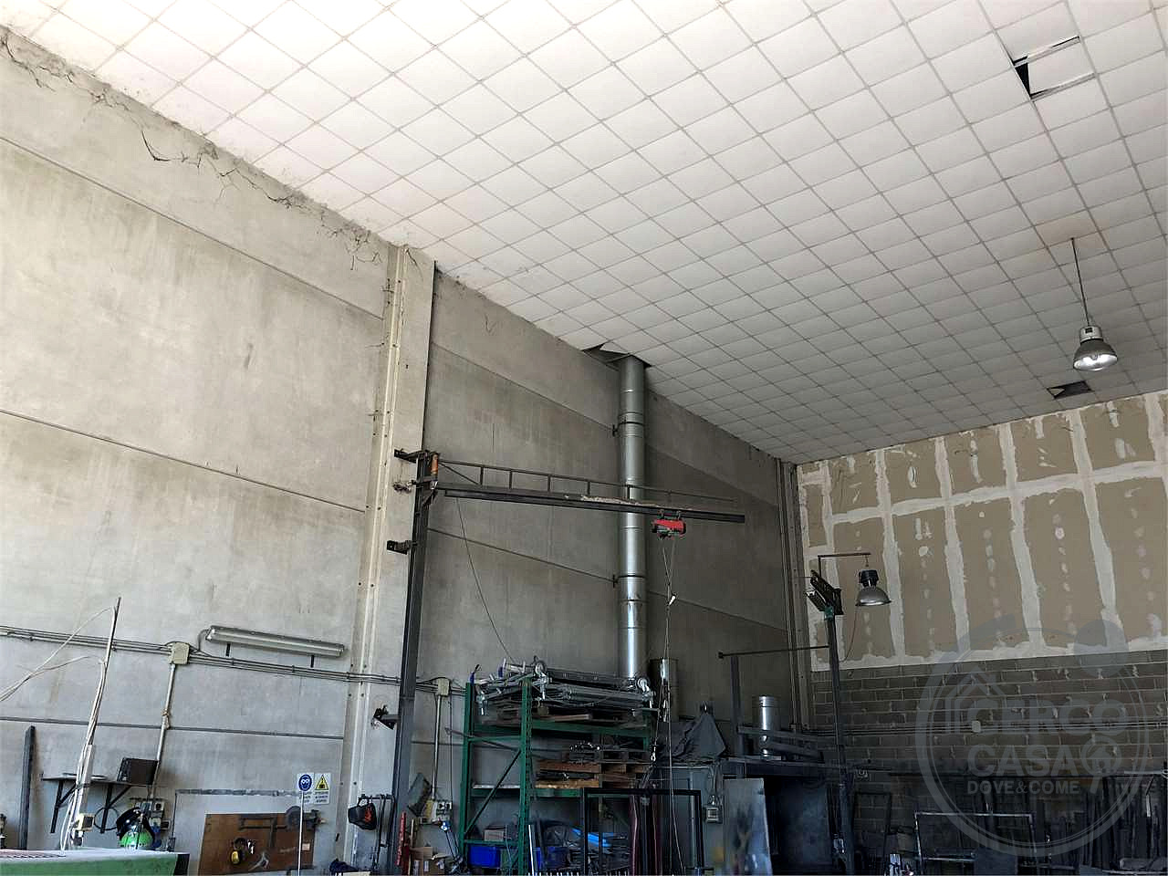 Capannone in zona industriale