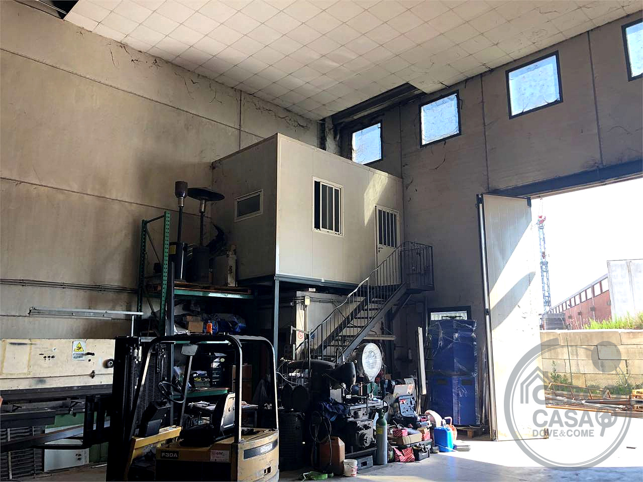 Capannone in zona industriale