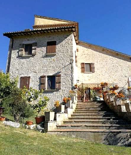 Residenziale a Sant'Anatolia di Narco