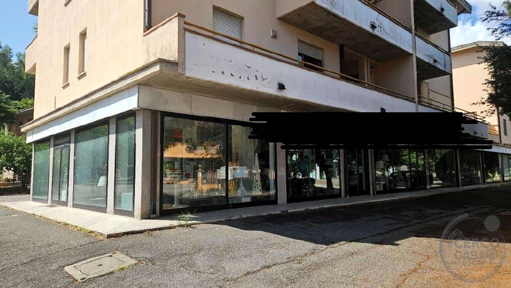 Commerciale a Deruta