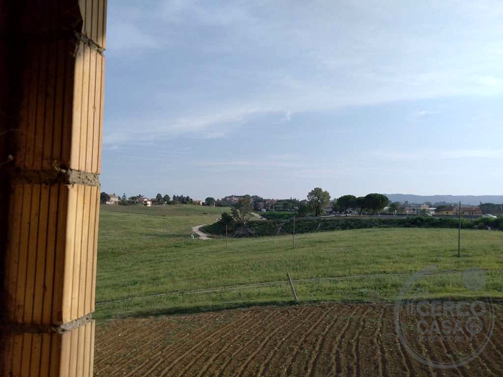 SEMINDIPENDENTE DA COMPLETARE VENDITA CON TERRENO
