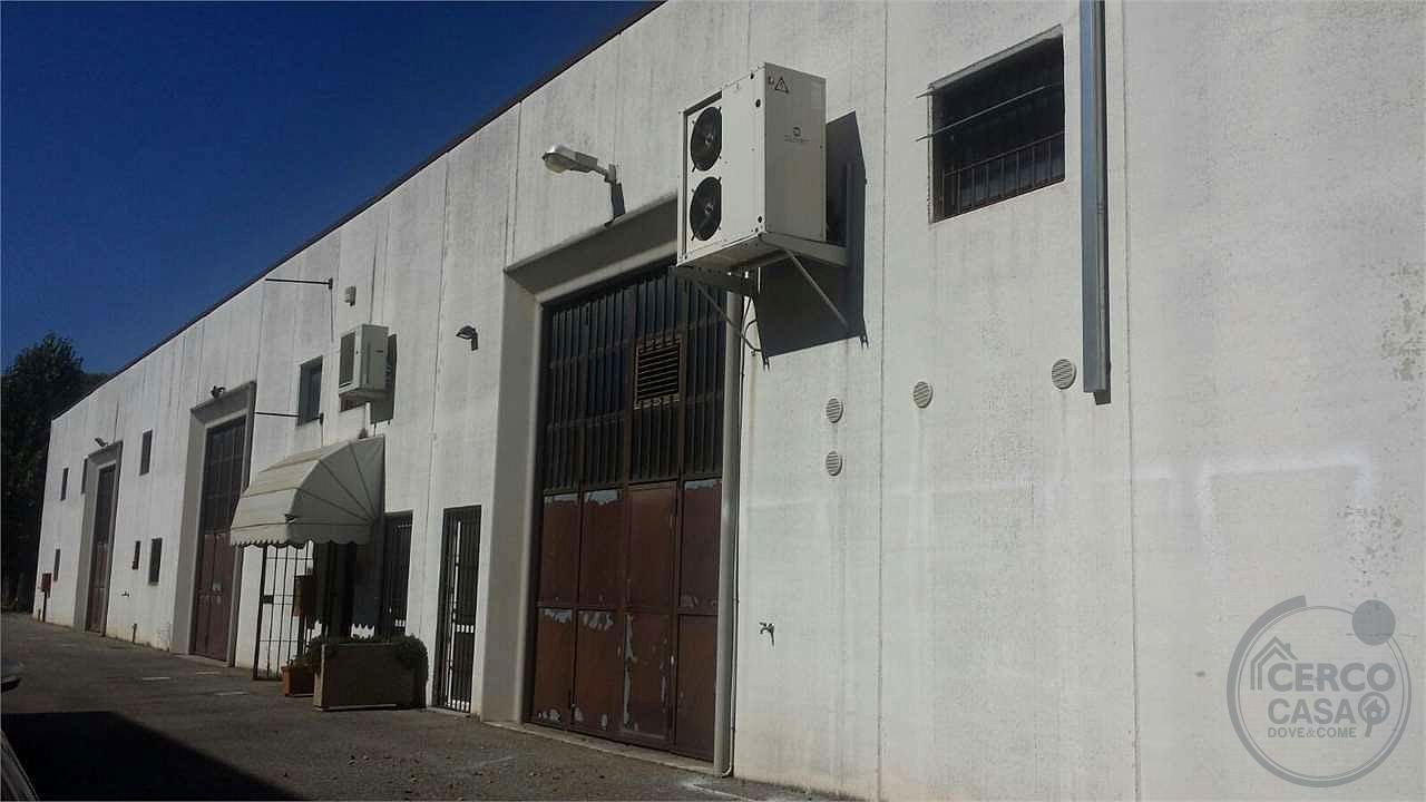 Capannone a Sant'Andrea delle Fratte