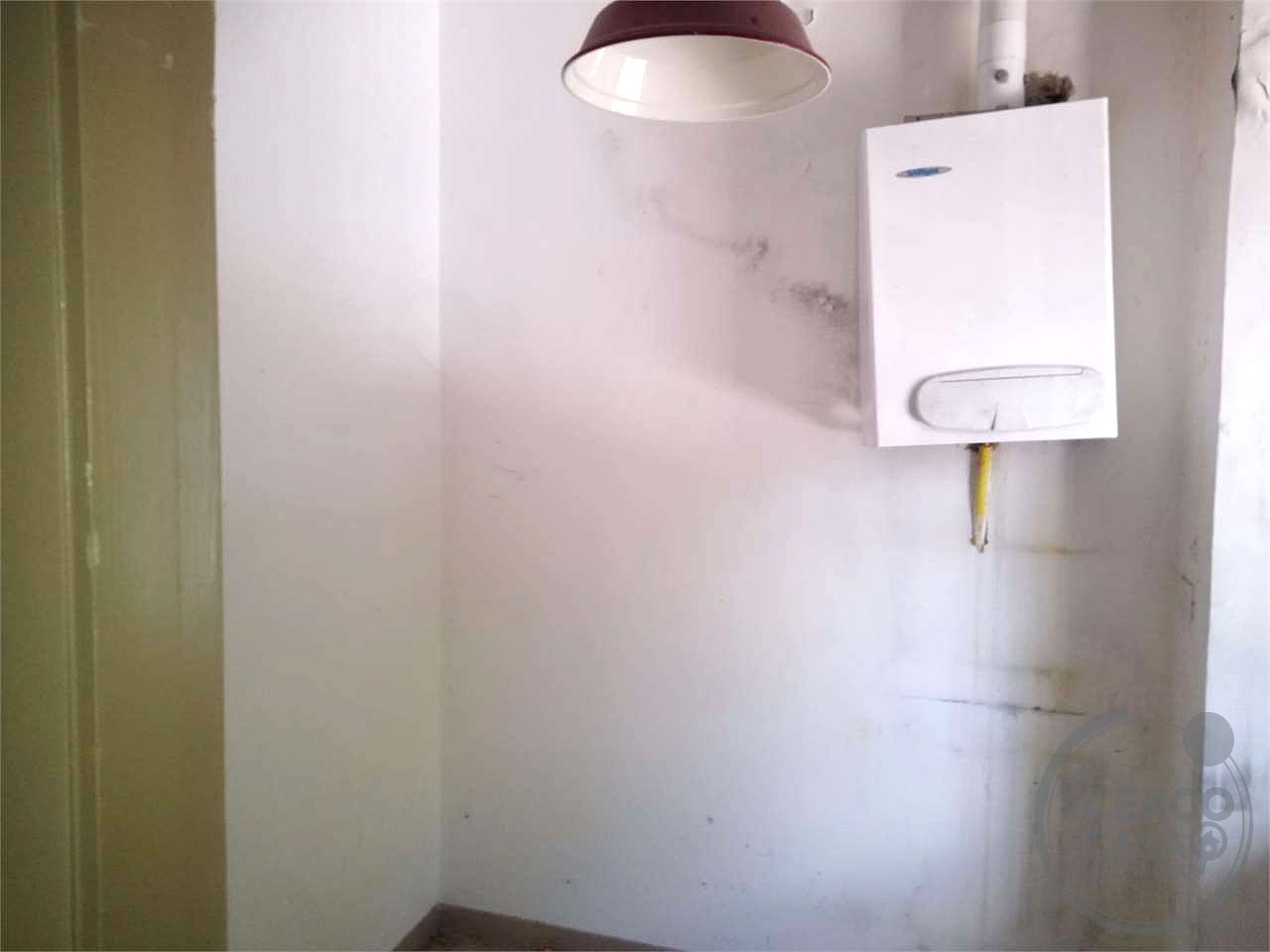 CASALE CON TERRENO EDIFICABILE