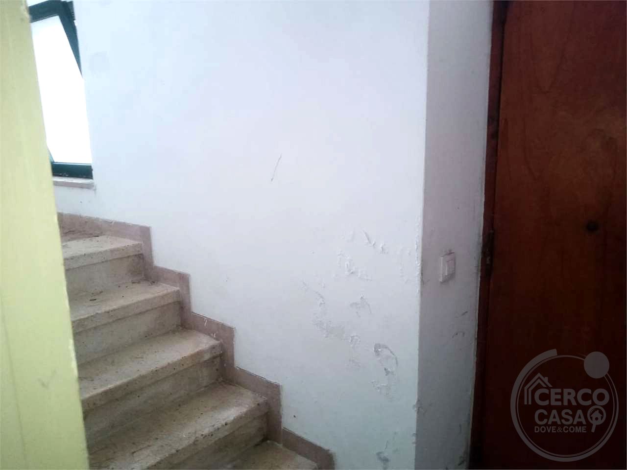 CASALE CON TERRENO EDIFICABILE