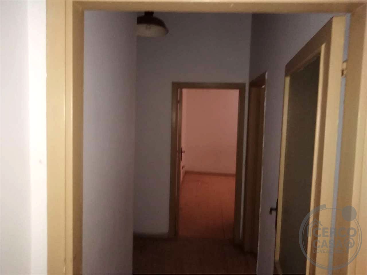 CASALE CON TERRENO EDIFICABILE