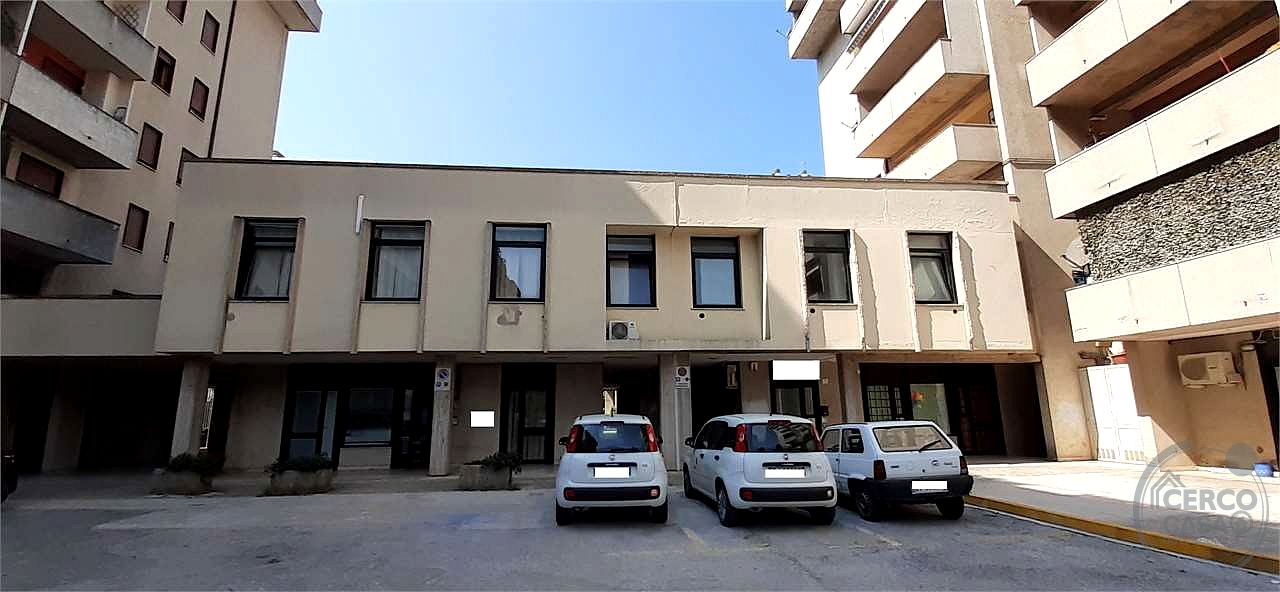 Perugia Ponte San Giovanni ufficio a reddito 6,6%