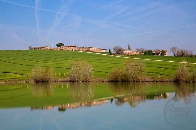 Marsciano casale da ristrutturare collinare panoramico