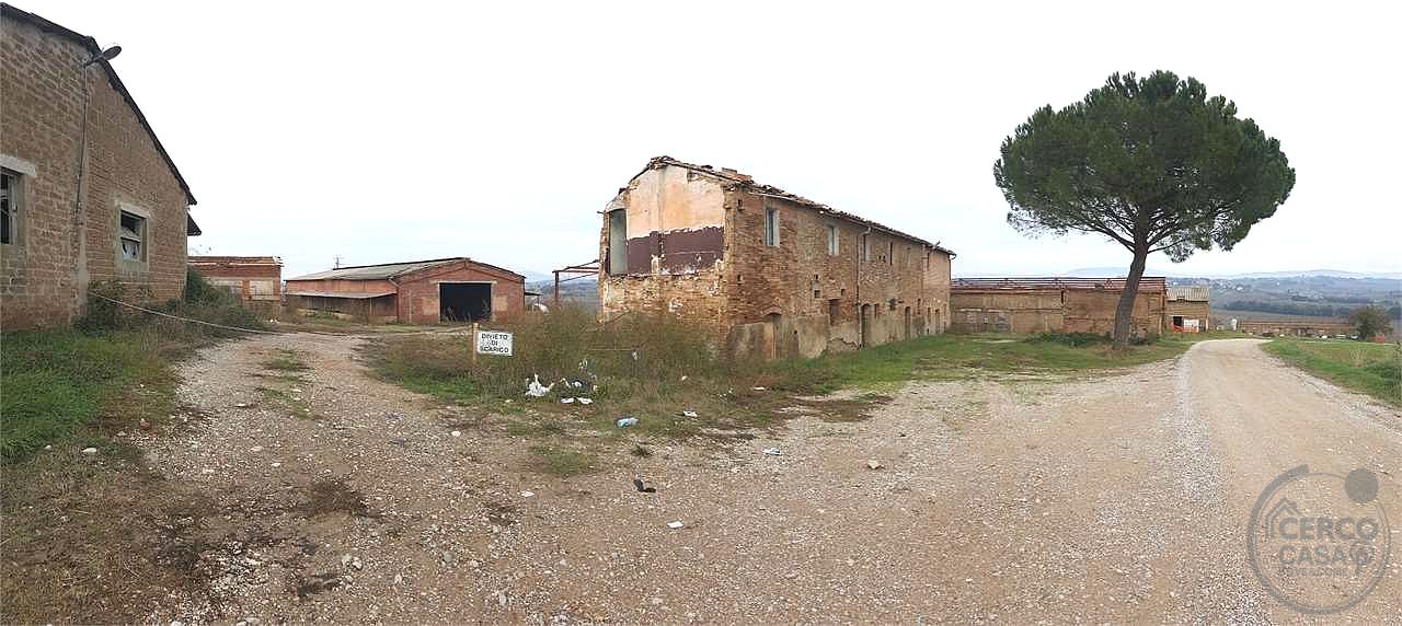 Marsciano casale da ristrutturare collinare panoramico