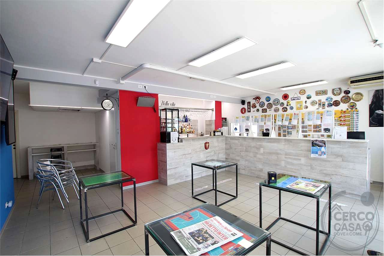 Vendesi attività commerciale Bar Sala Scommesse