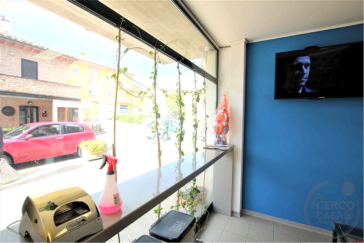 Vendesi attività commerciale Bar Sala Scommesse