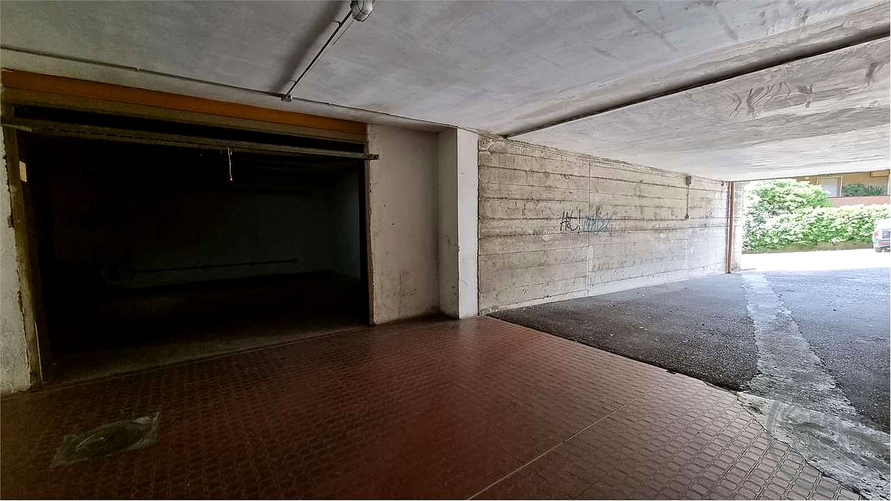 Perugia Ponte San Giovanni laboratorio magazzino