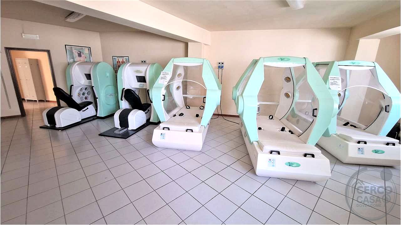 Locale commerciale 300 mq.