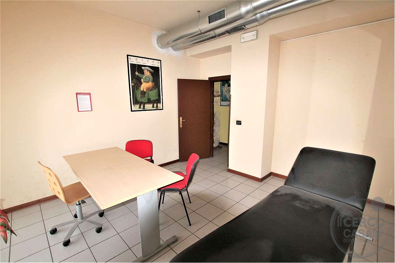 Locale commerciale 300 mq.