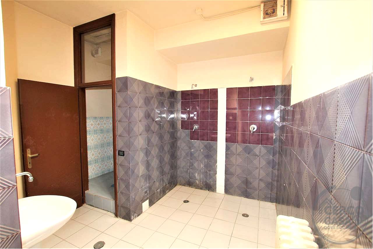 Locale commerciale 300 mq.