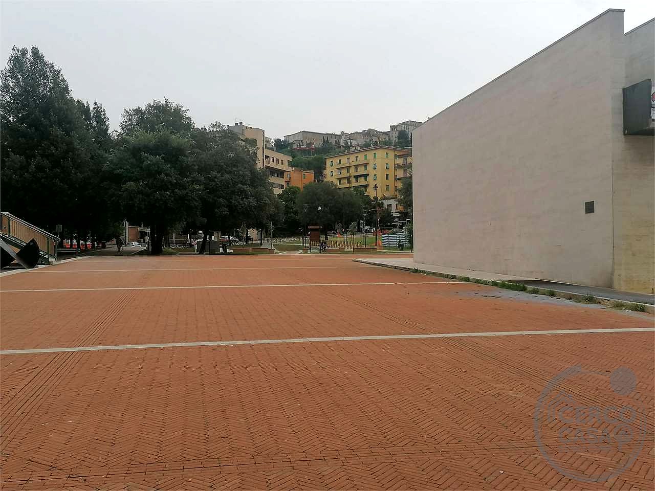 Perugia, zona stazione affittasi due uffici