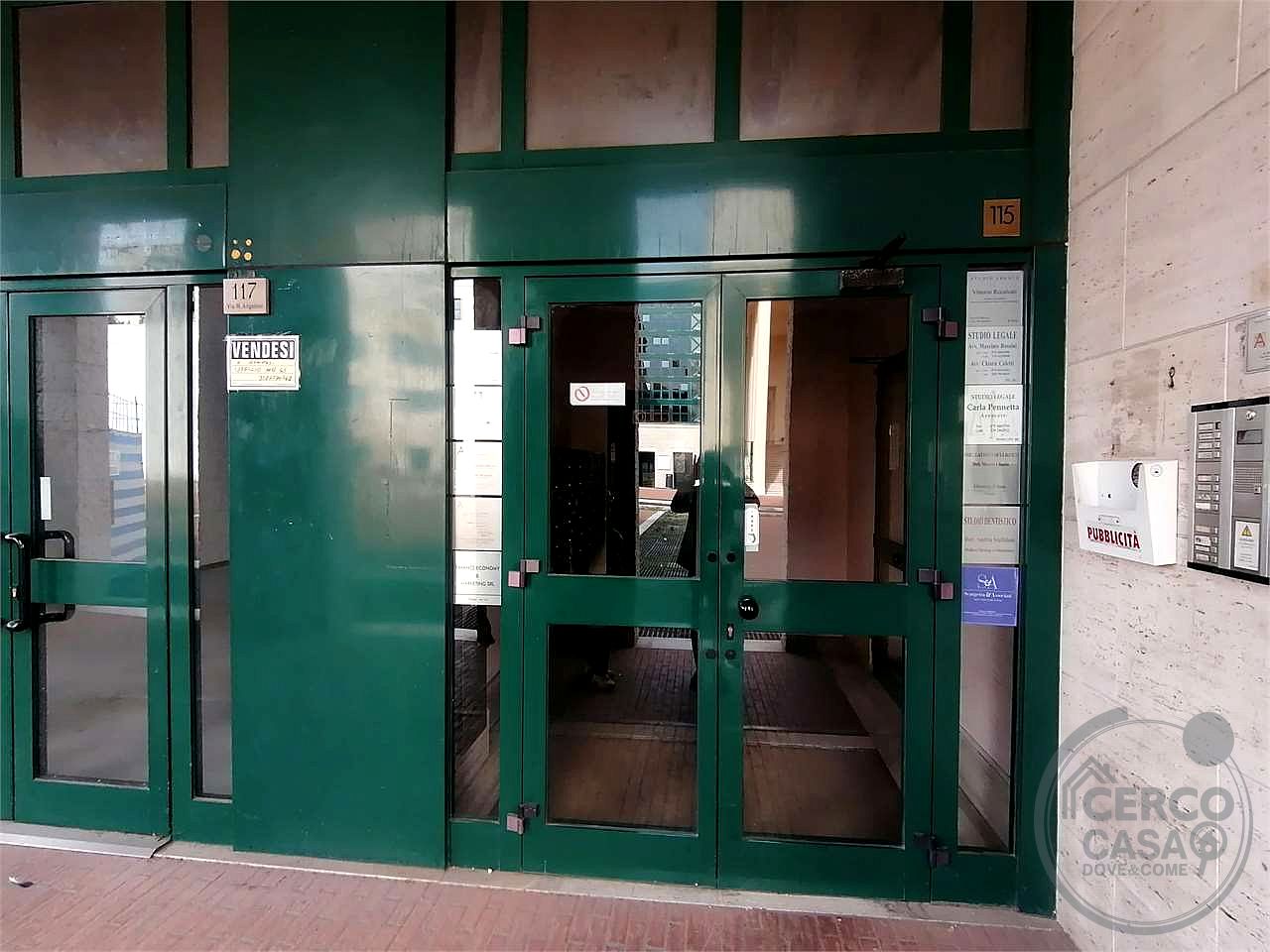 Perugia, zona stazione affittasi due uffici