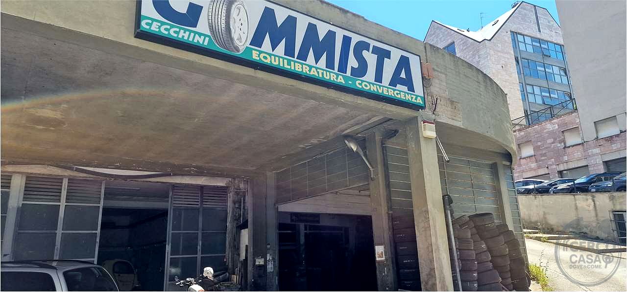 Vendesi attività di gommista comprese attrezzature