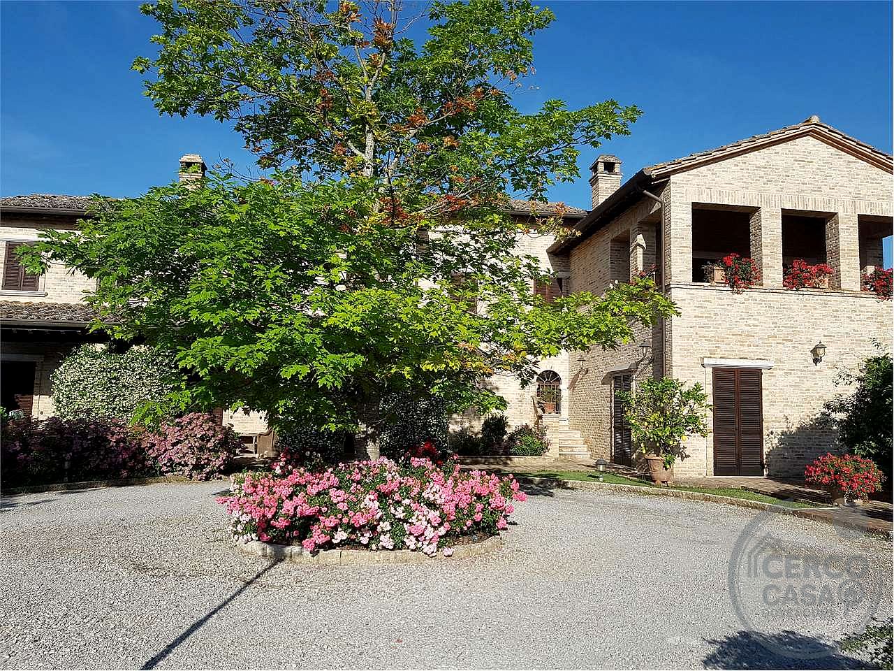 Perugia Rustico Casale finemente ristrutturato