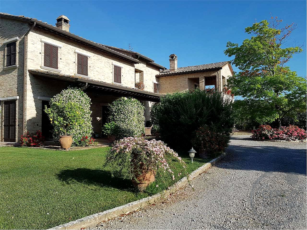 Perugia Rustico Casale finemente ristrutturato