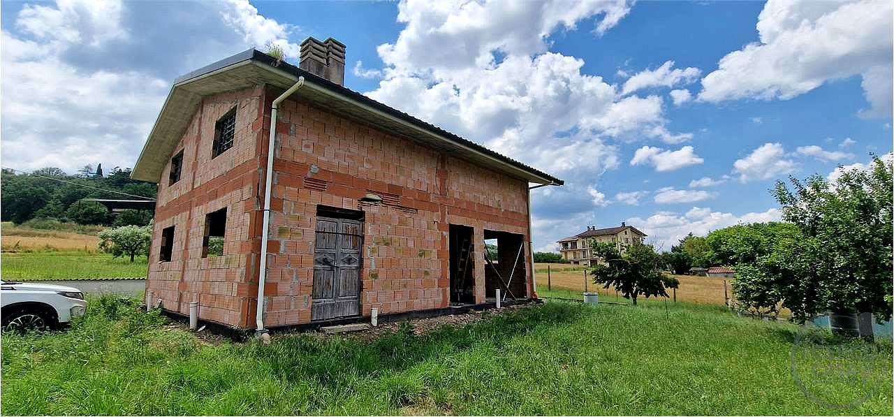 San Biagio della Valle, annesso agricolo e terra
