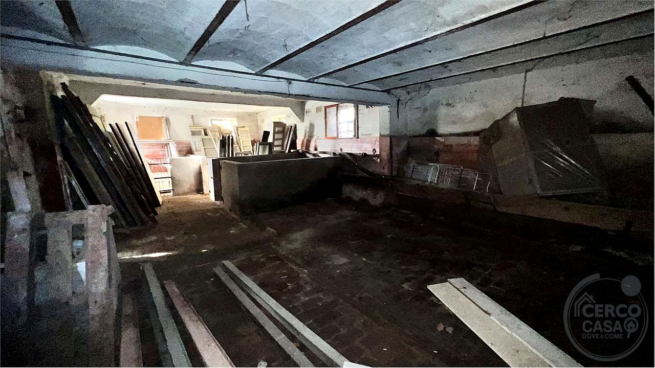 CASOLARE DA RISTRUTTURARE IN COMUNE DI ASSISI