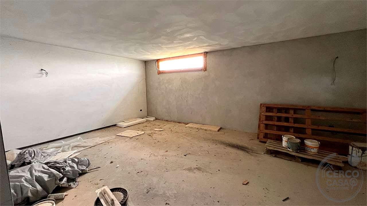 Appartamenti al grezzo in piccola palazzina