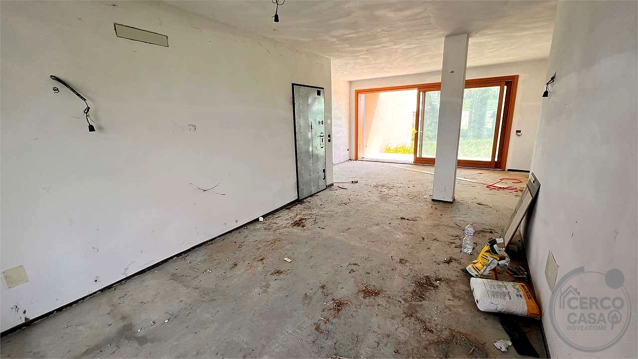 Appartamenti al grezzo in piccola palazzina