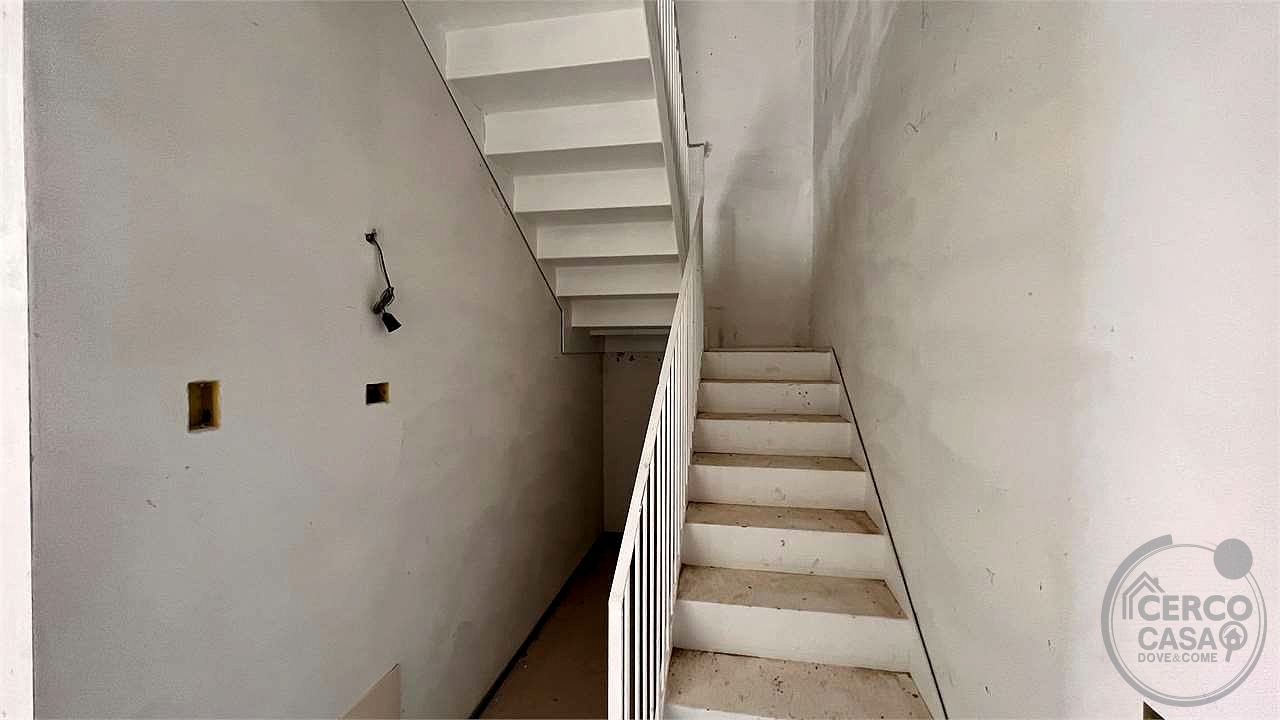Appartamenti al grezzo in piccola palazzina