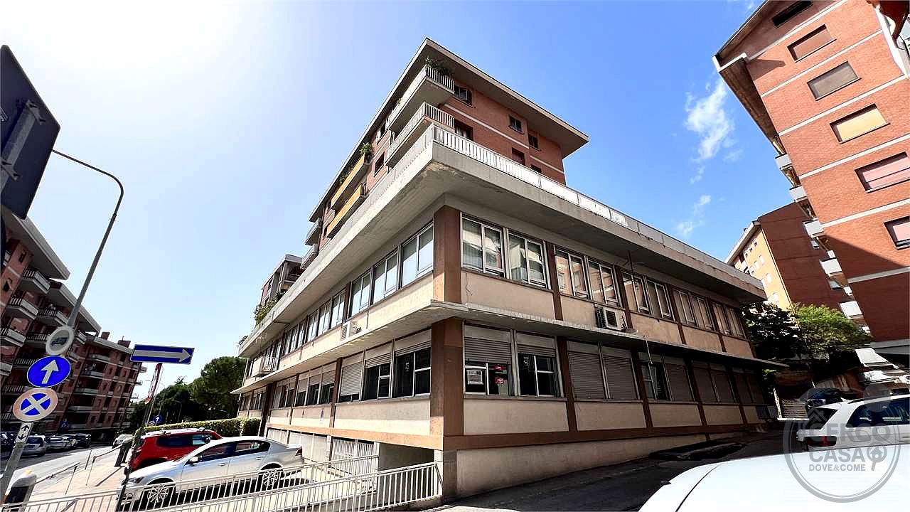 Uffici ambulatori o appartamenti