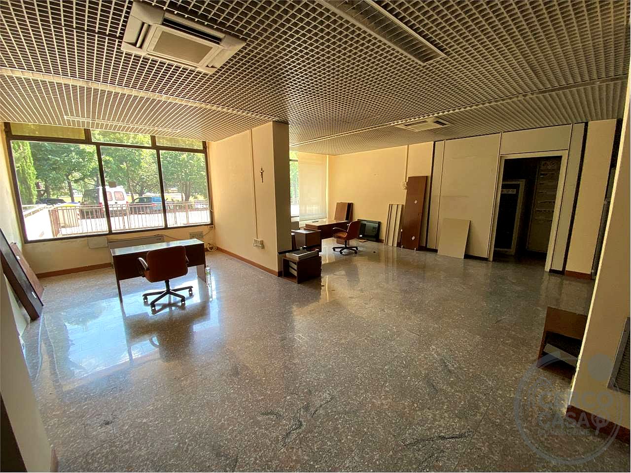FERRO di CAVALLO Negozio o Ufficio