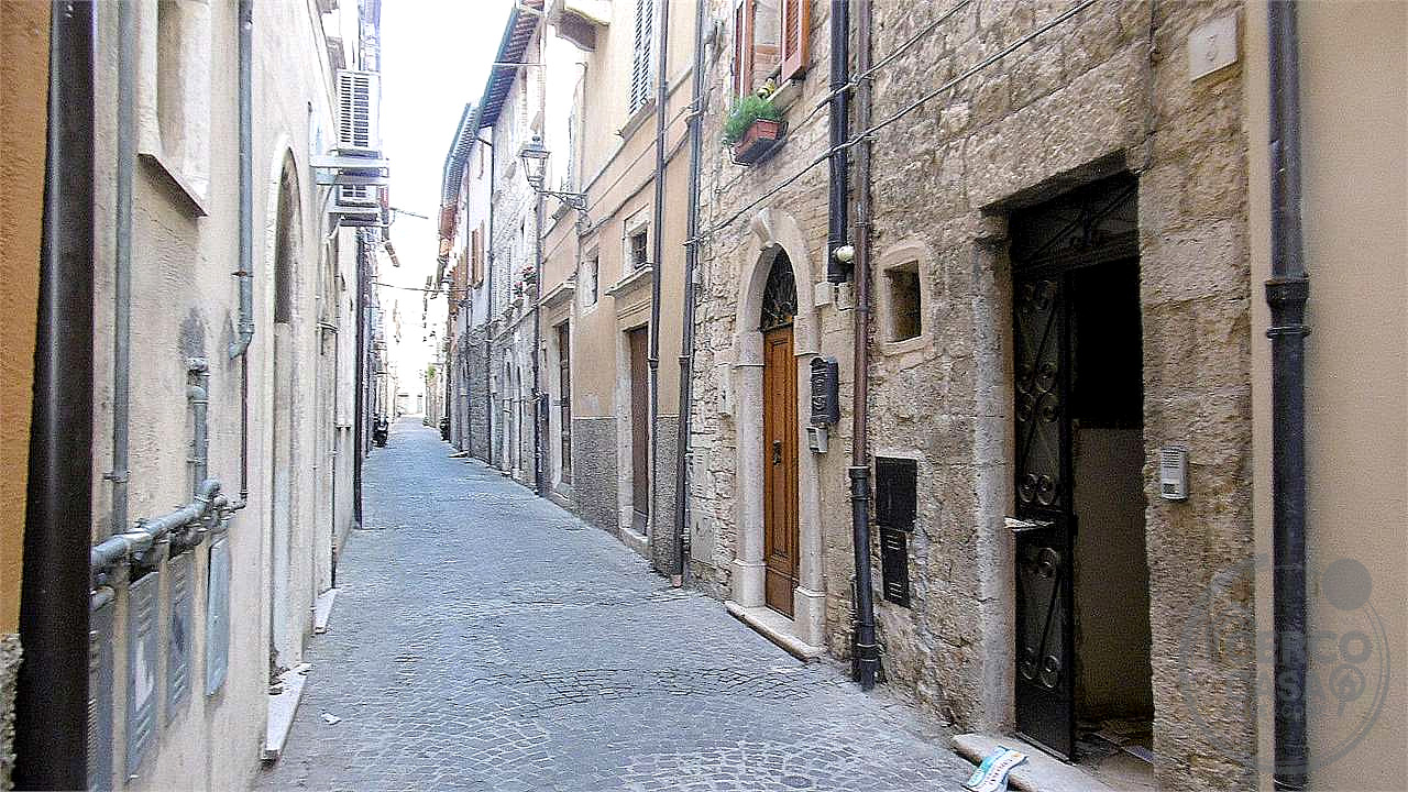 appartamento in centro storico ascoli piceno