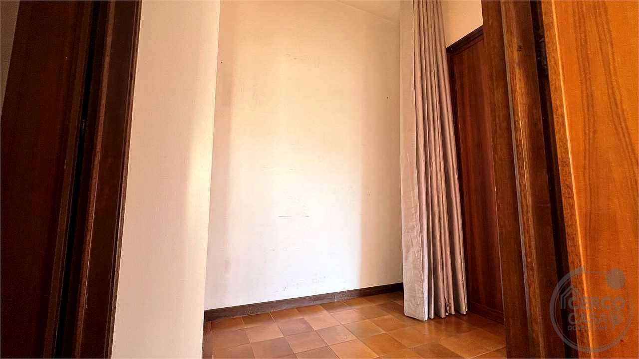 FERRO DI CAVALLO TRILOCALE CON GIARDINO