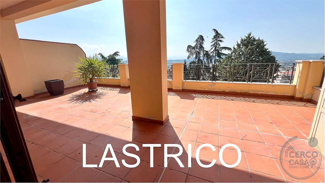 Villa Trifamiliare in Vendita a Perugia (PG)