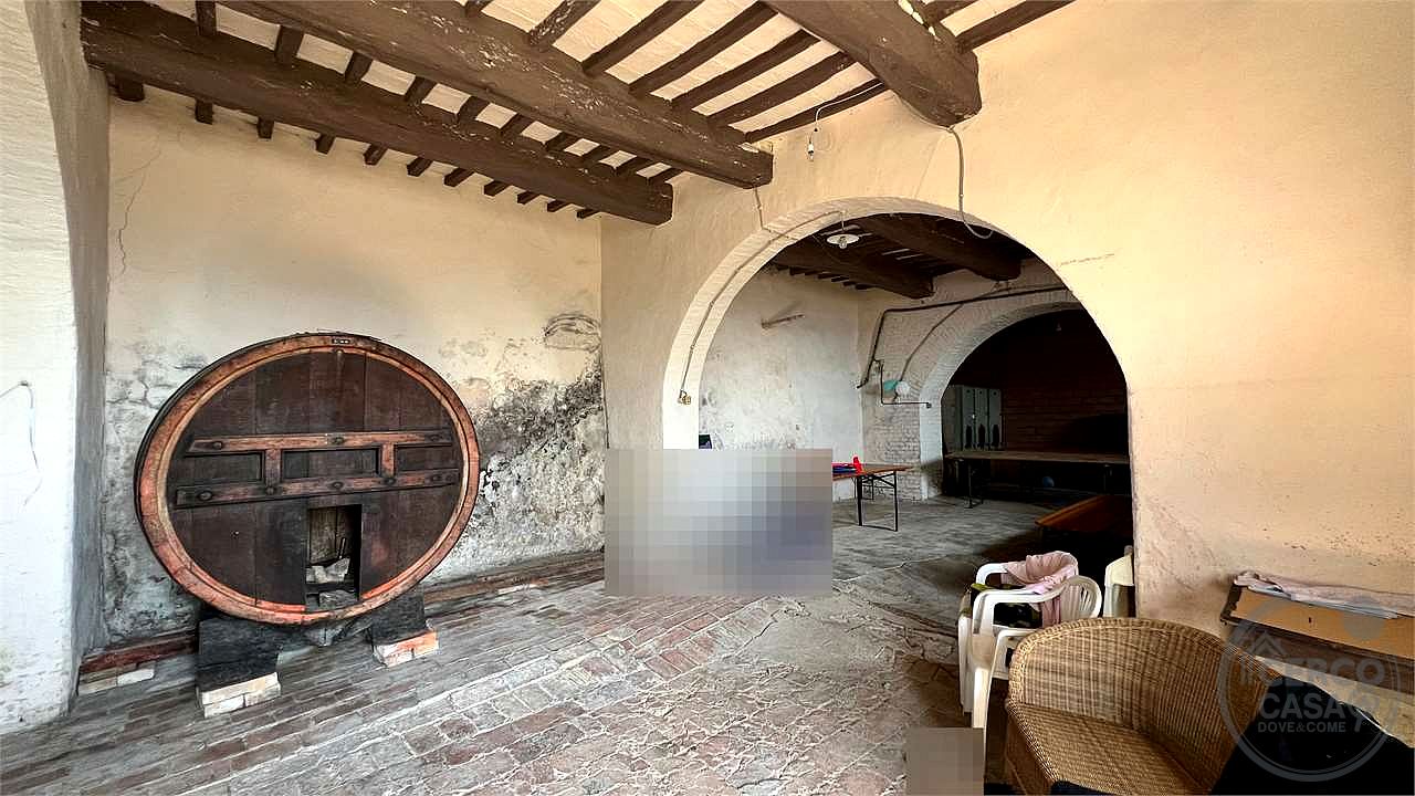 Compendio immobiliare per residenze o attività ricettive