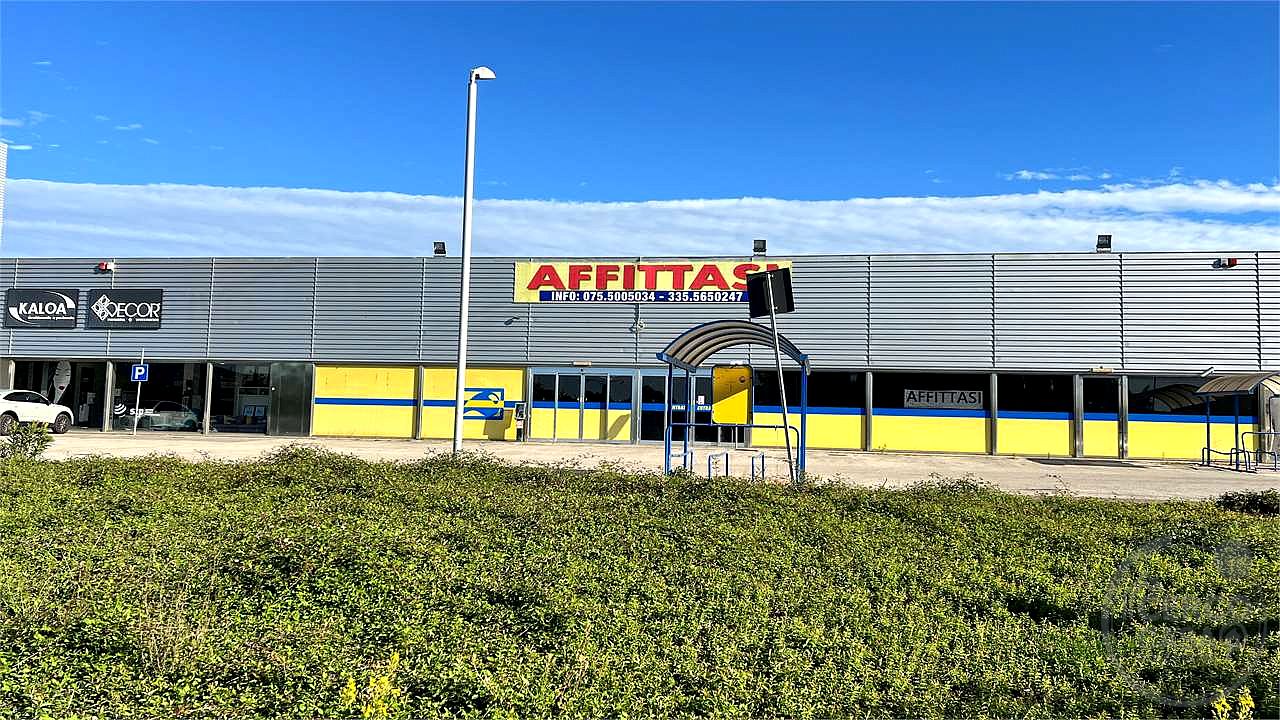 Negozio in Affitto a Perugia (PG) strada pievaiola km 5
