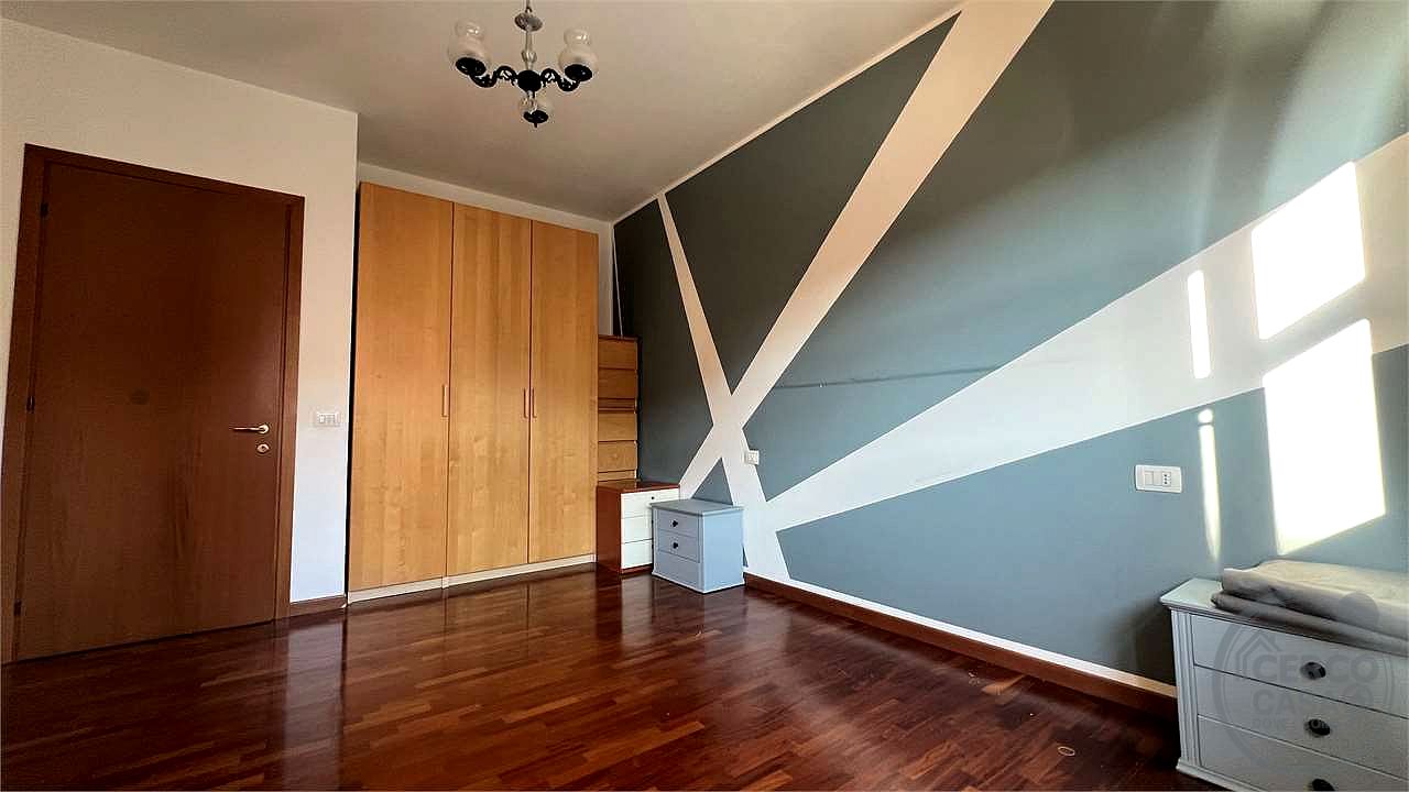 VIA SETTEVALLI TRILOCALE CON GARAGE