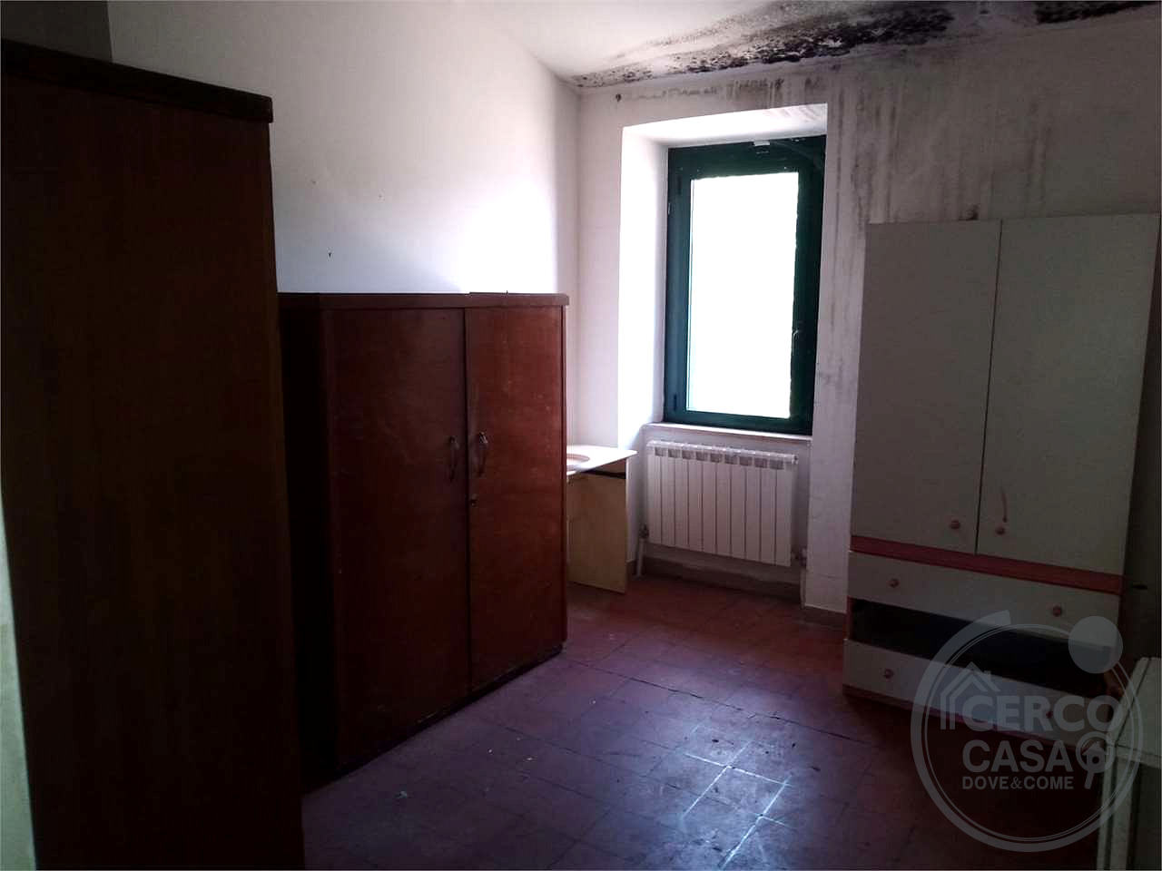 CASALE CON TERRENO EDIFICABILE