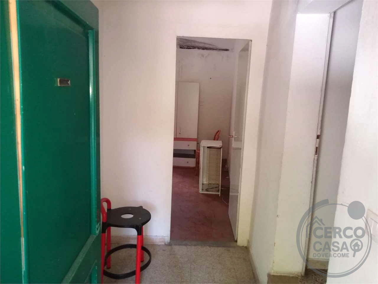 CASALE CON TERRENO EDIFICABILE