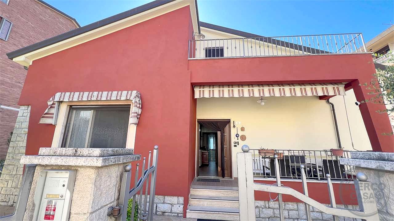 Villa in Vendita a Bastia Umbra (PG) Via Cecoslovacchia 5