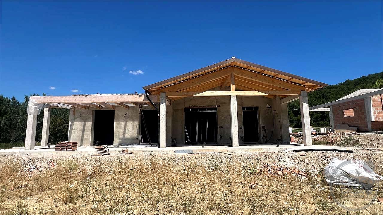 SAN MARIANO – VILLA DI NUOVA COSTRUZIONE con BONUS Fiscali