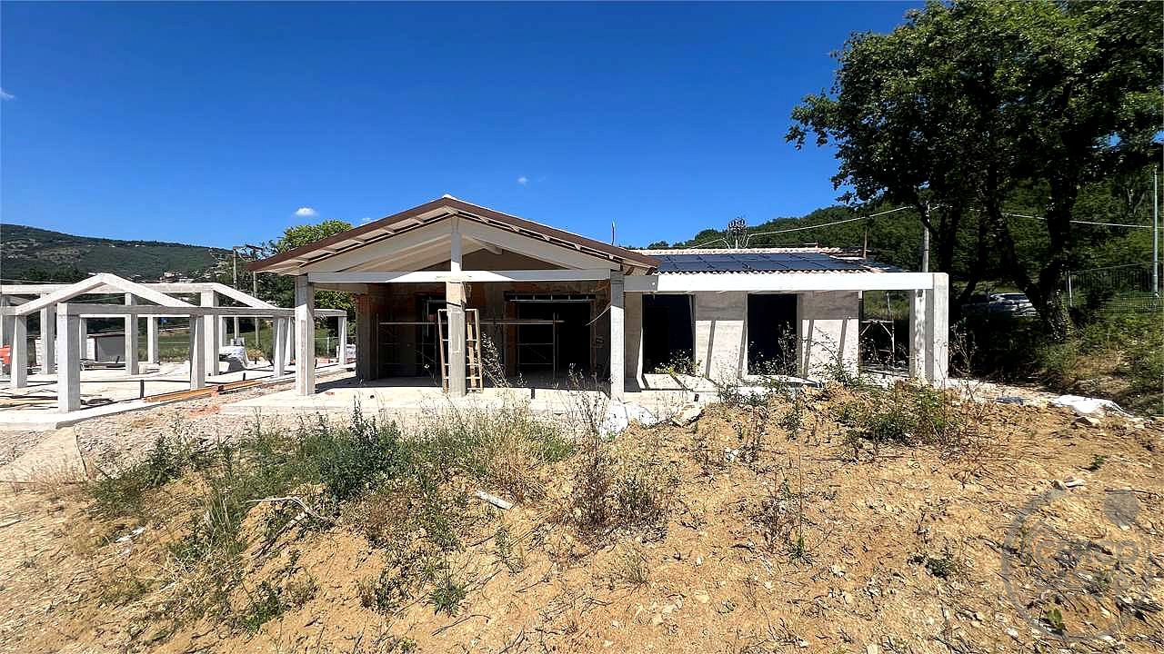 SAN MARIANO – VILLA DI NUOVA COSTRUZIONE con BONUS Fiscali