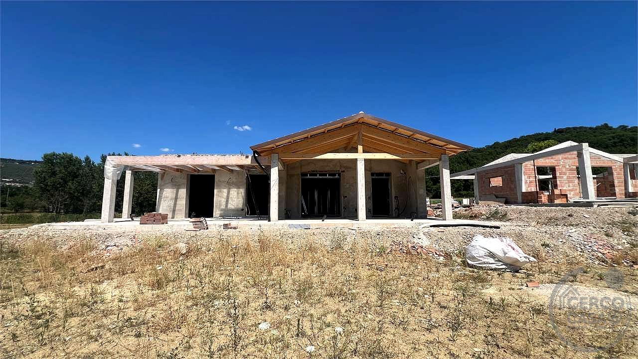 SAN MARIANO – VILLA DI NUOVA COSTRUZIONE con BONUS Fiscali