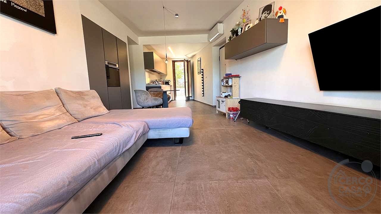 Mantignana – Trilocale con ingresso indipendente e doppio giardino