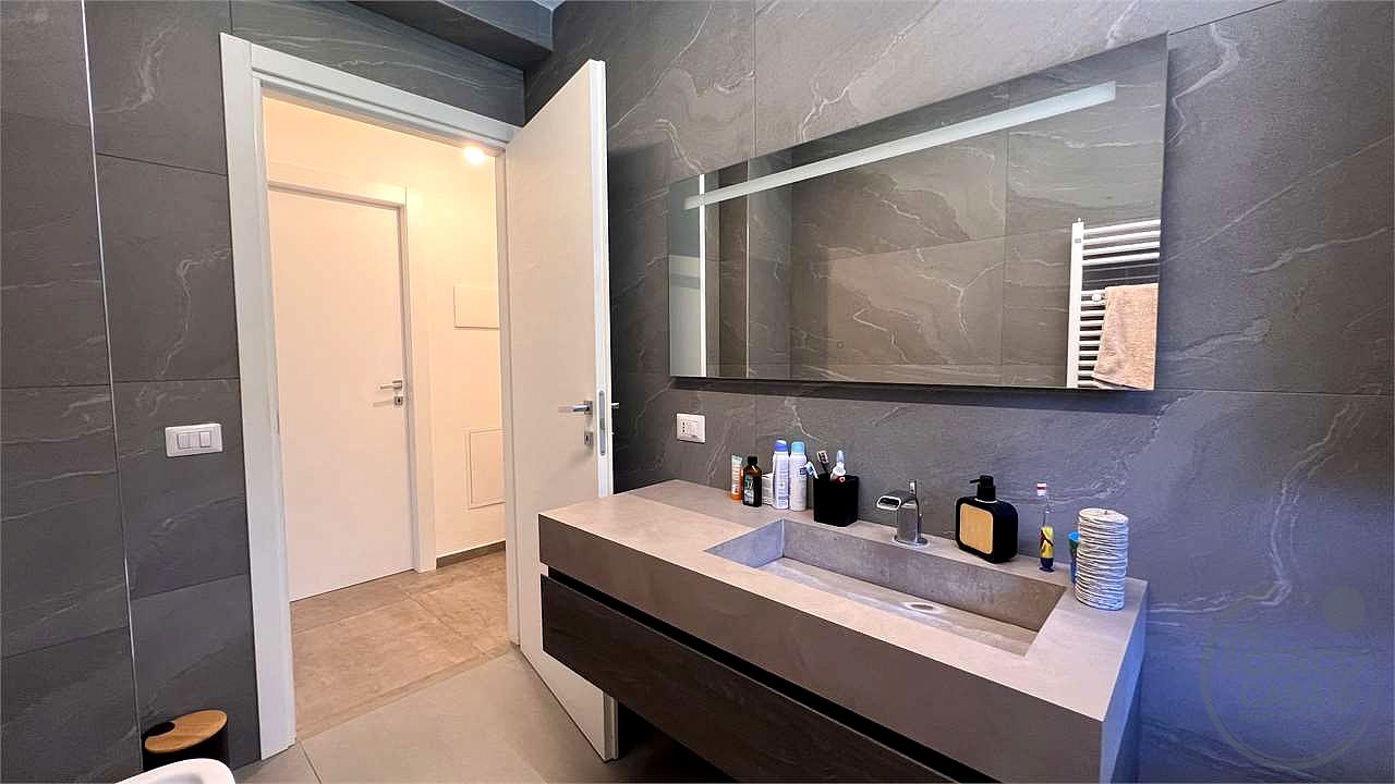 Mantignana – Trilocale con ingresso indipendente e doppio giardino