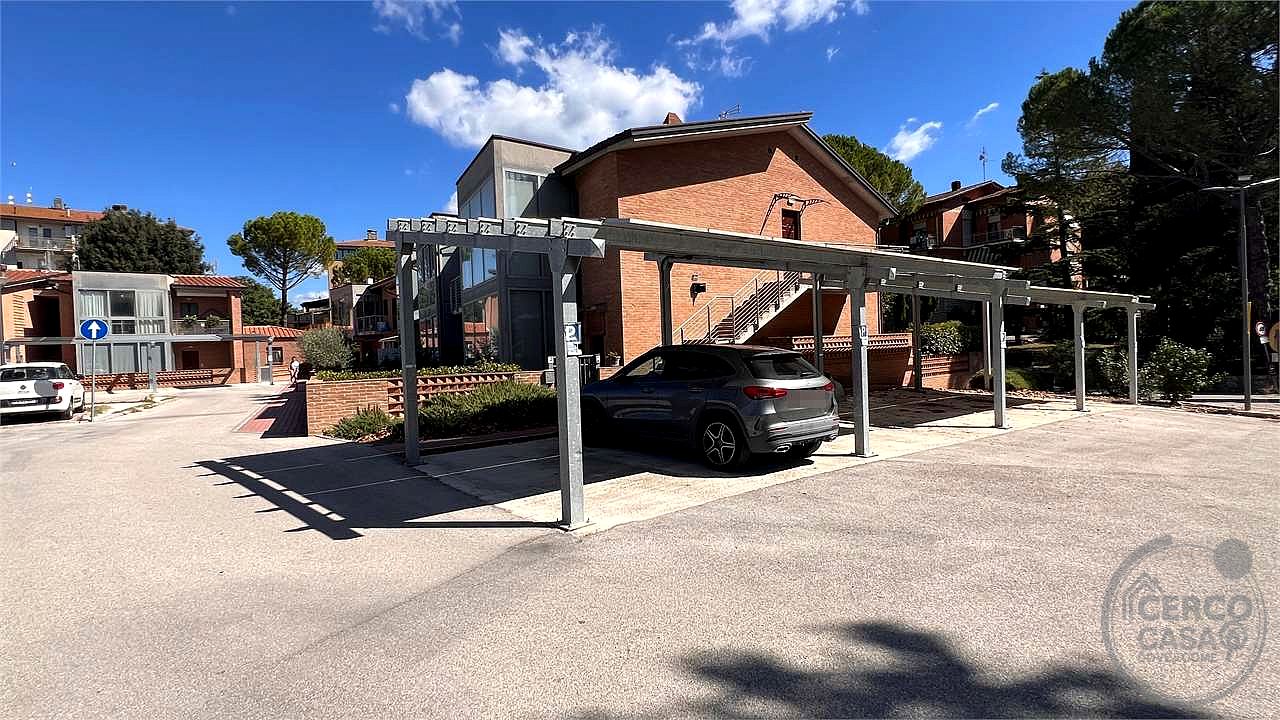 Mantignana – Trilocale con ingresso indipendente e doppio giardino