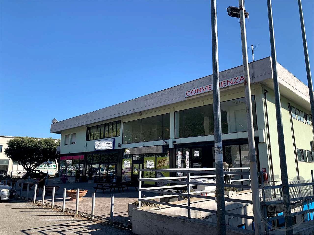 Commerciale a Gualdo Tadino