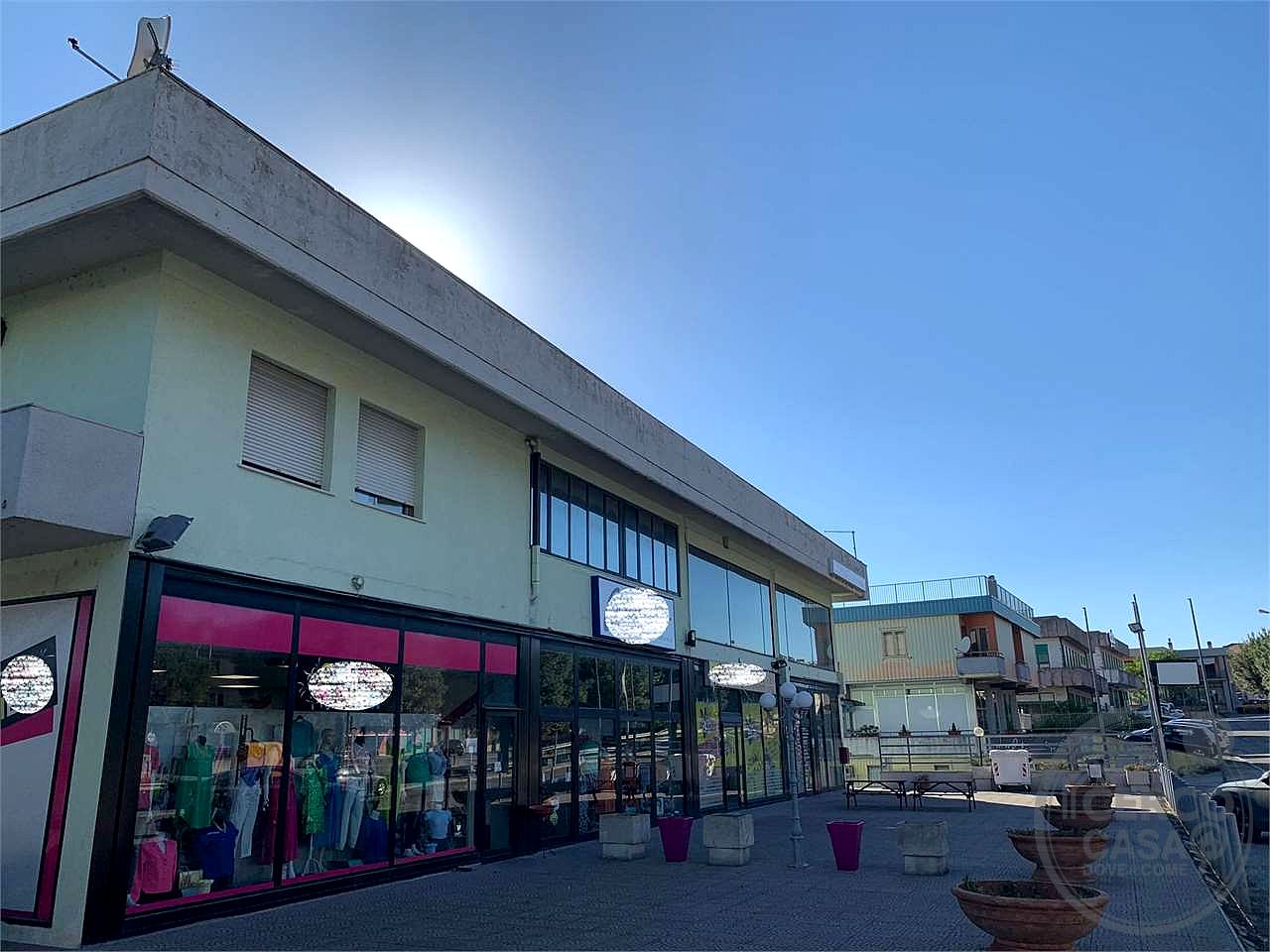 Commerciale a Gualdo Tadino