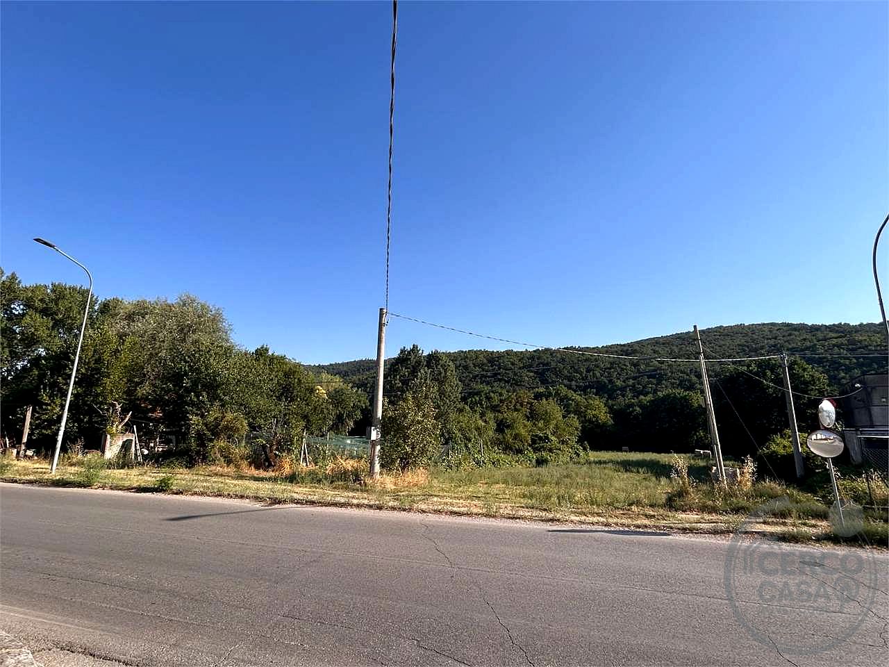 Perugia (Canneto) - Terreno edificabile 5500 mq ca. destinazione commerciale/artigianale